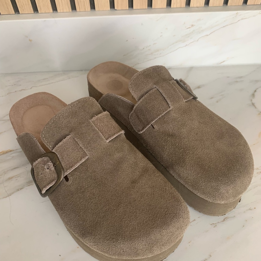 Cushionaire Tan Suede Platform Clogs with Buckle